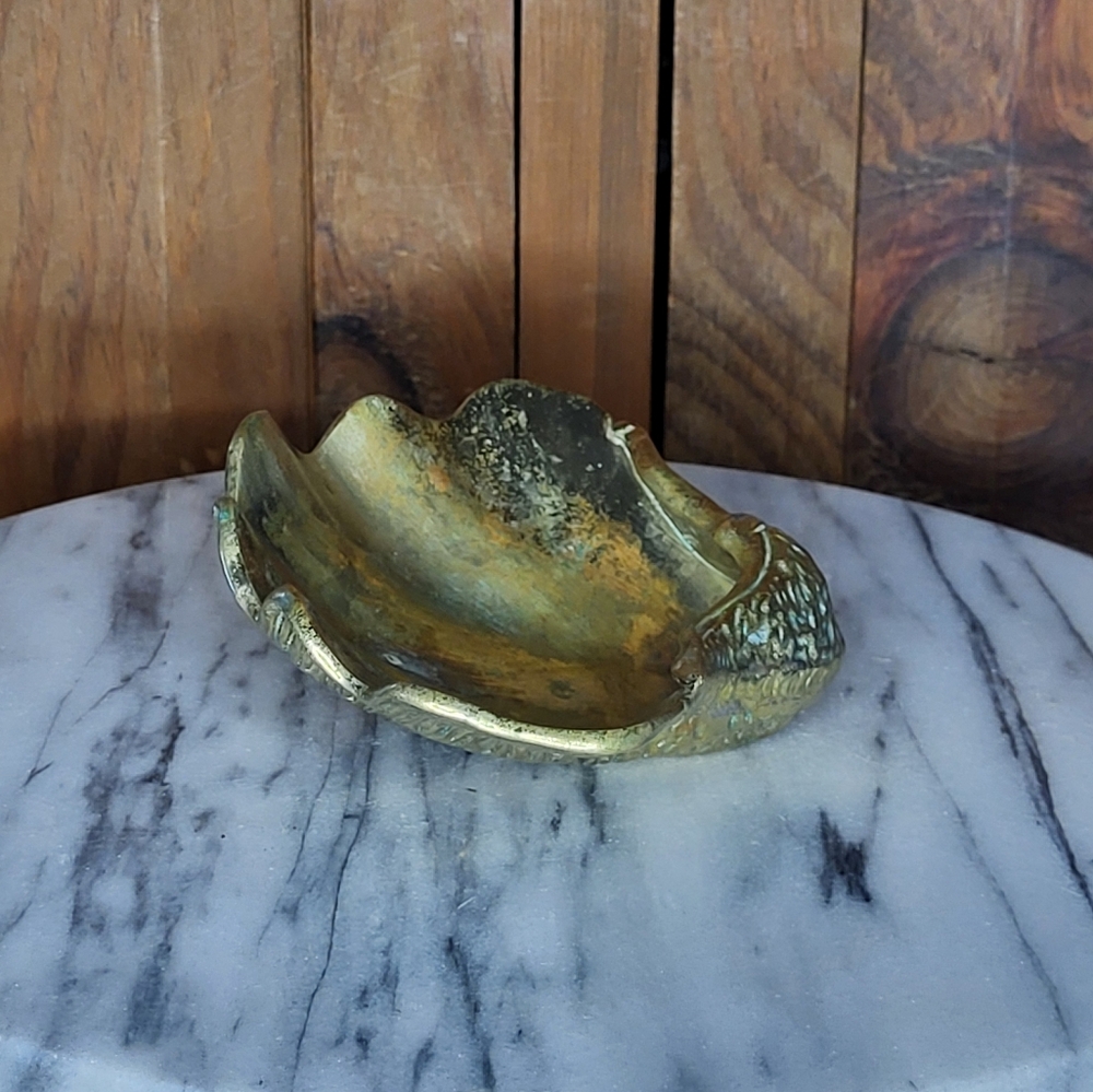 Vintage Brass Shell - Picture 11 of 15